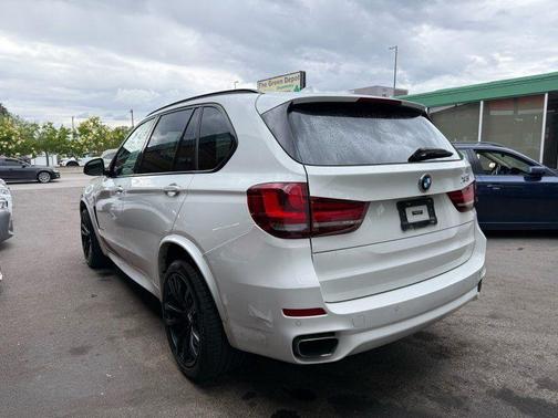 White 2017 BMW X5 xDrive35d