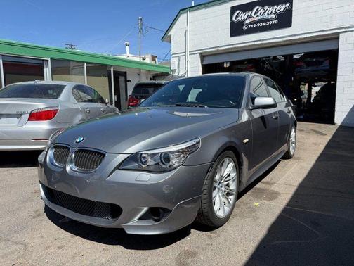 Gray 2010 BMW 528 i