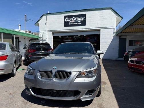 Gray 2010 BMW 528 i
