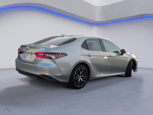 2022 Toyota Camry XLE