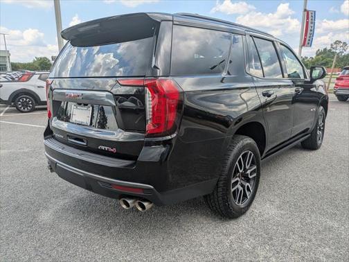 2022 GMC Yukon 4WD AT4