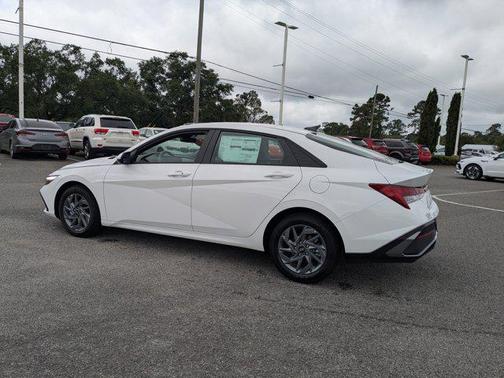 2025 Hyundai ELANTRA HEV Blue