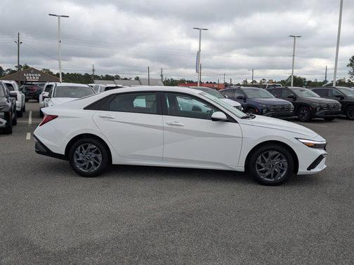 2025 Hyundai ELANTRA HEV Blue