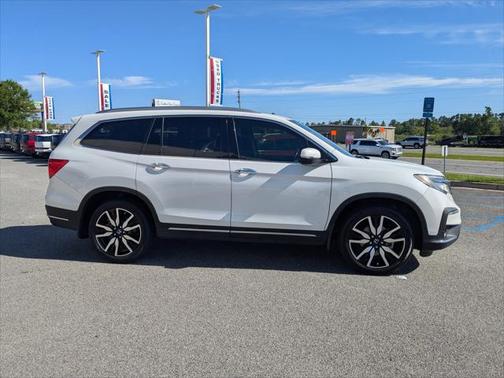 2022 Honda Pilot AWD Elite