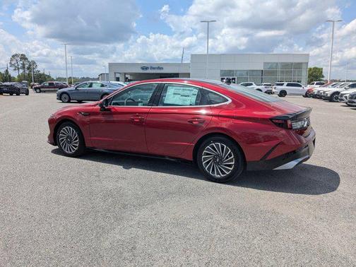 2025 Hyundai SONATA Hybrid Limited