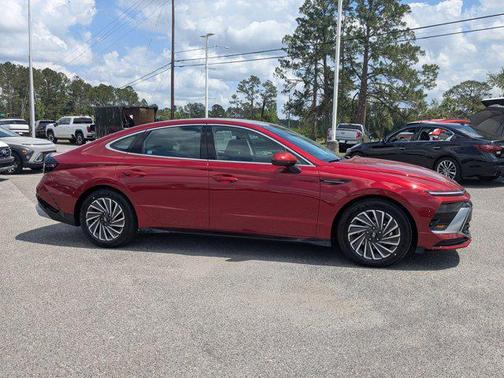 2025 Hyundai SONATA Hybrid Limited
