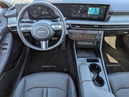 2025 Hyundai SONATA Hybrid Limited
