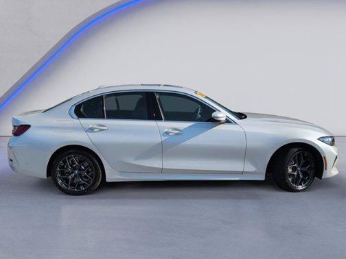 2025 BMW 330 i