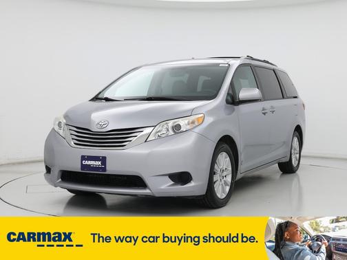 2016 Toyota Sienna LE