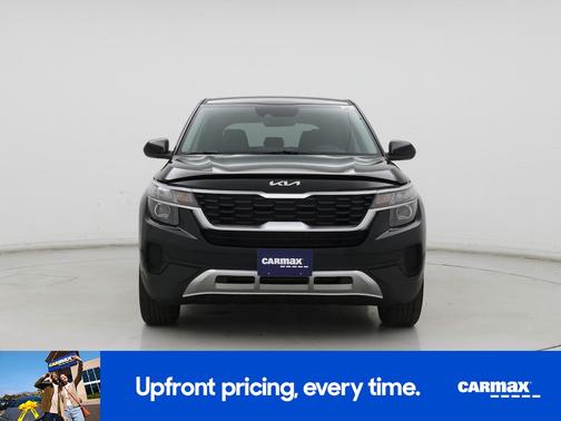 Black 2023 Kia Seltos LX