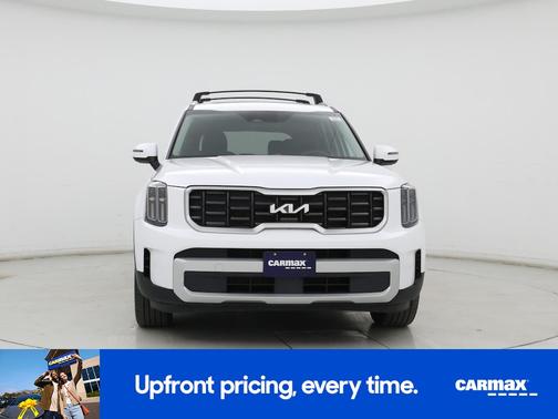 White 2025 Kia Telluride S