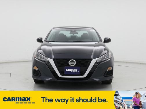 2022 Nissan Altima SV