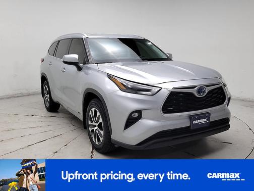 2022 Toyota Highlander Hybrid XLE