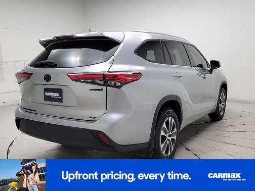 2022 Toyota Highlander Hybrid XLE