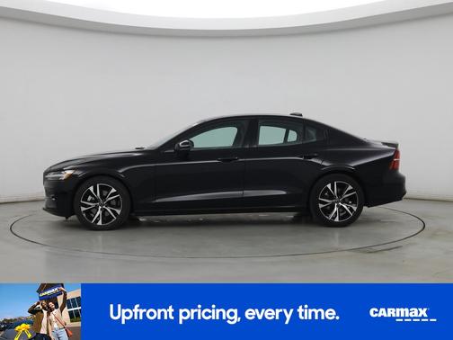 2024 Volvo S60 B5 Core Dark Theme