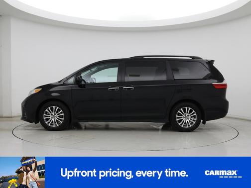 Black 2019 Toyota Sienna XLE