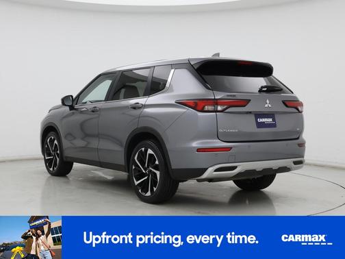 Gray 2024 Mitsubishi Outlander SE