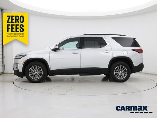 Silver 2022 Chevrolet Traverse LT Cloth