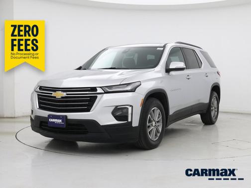 Silver 2022 Chevrolet Traverse LT Cloth
