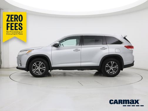 Silver 2019 Toyota Highlander LE Plus