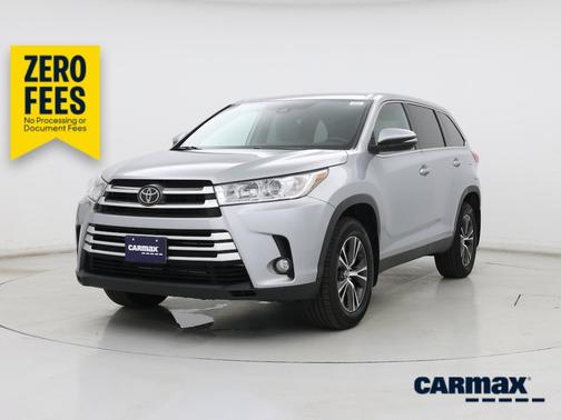 Silver 2019 Toyota Highlander LE Plus