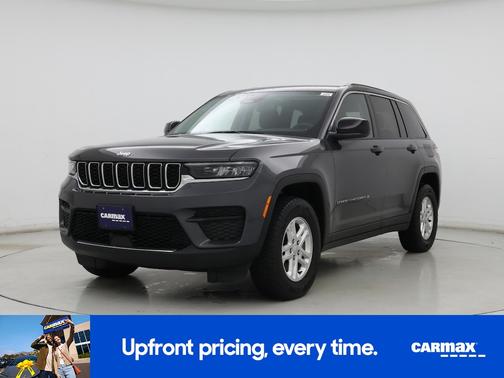 Gray 2023 Jeep Grand Cherokee Laredo