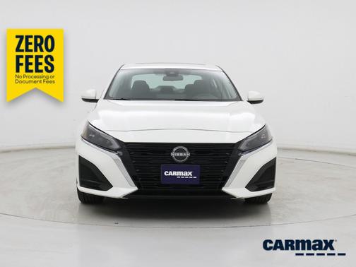 White 2024 Nissan Altima SV