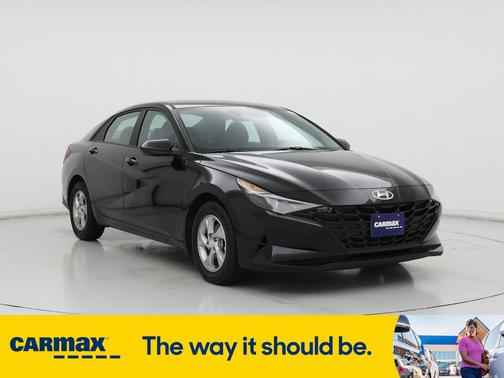 2023 Hyundai ELANTRA SE