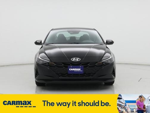 2023 Hyundai ELANTRA SE