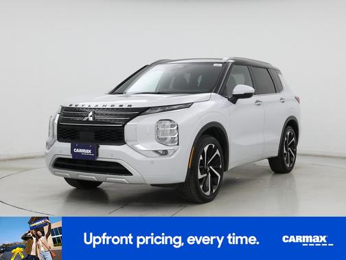 White 2024 Mitsubishi Outlander SEL
