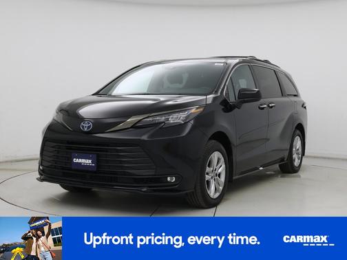 2023 Toyota Sienna Woodland Edition