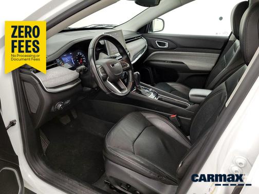 White 2022 Jeep Compass Latitude Lux