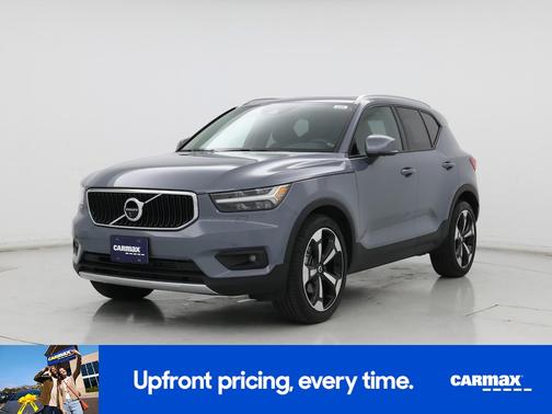 2020 Volvo XC40 T5 Momentum