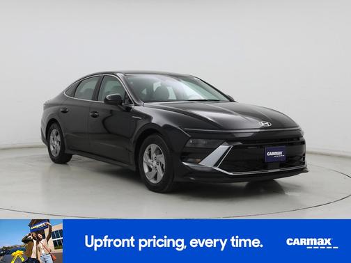 Black 2025 Hyundai SONATA SE