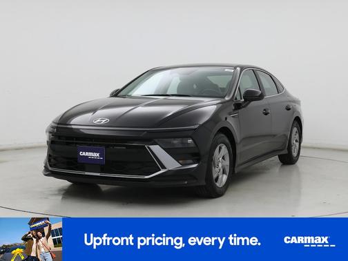 Black 2025 Hyundai SONATA SE