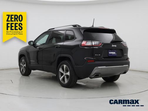 Black 2022 Jeep Cherokee Limited