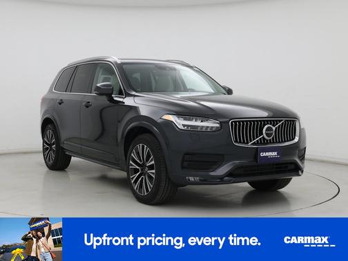 Gray 2022 Volvo XC90 T6 Momentum