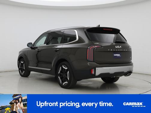 Green 2023 Kia Telluride X-Line EX