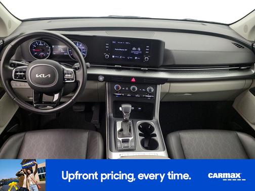 2024 Kia Carnival LX Seat Package