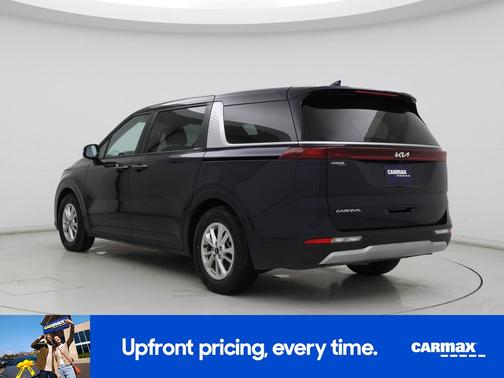 2024 Kia Carnival LX Seat Package