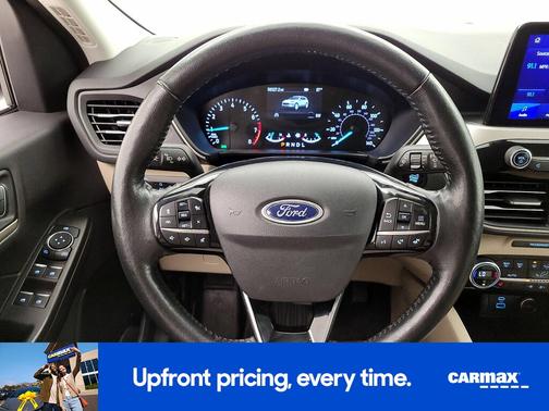 White 2021 Ford Escape SEL