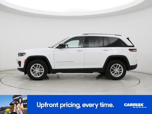 White 2023 Jeep Grand Cherokee Laredo