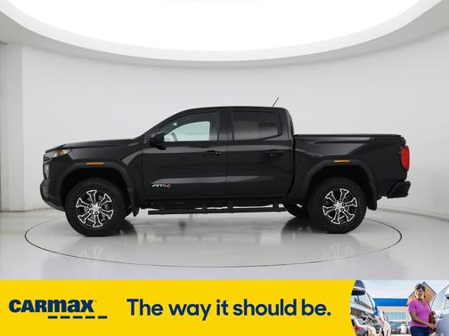 2024 GMC Canyon AT4