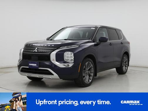 Blue 2022 Mitsubishi Outlander SE