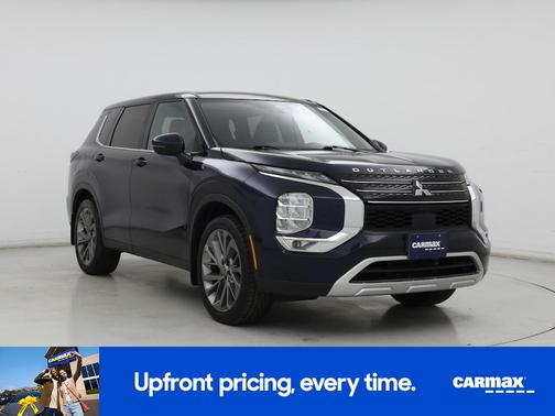 Blue 2022 Mitsubishi Outlander SE