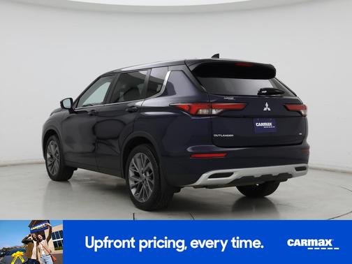 Blue 2022 Mitsubishi Outlander SE