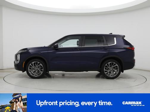 Blue 2022 Mitsubishi Outlander SE