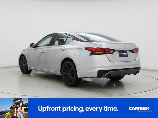 Silver 2022 Nissan Altima SR