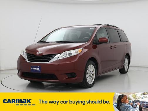 2014 Toyota Sienna LE