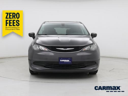 Gray 2017 Chrysler Pacifica LX